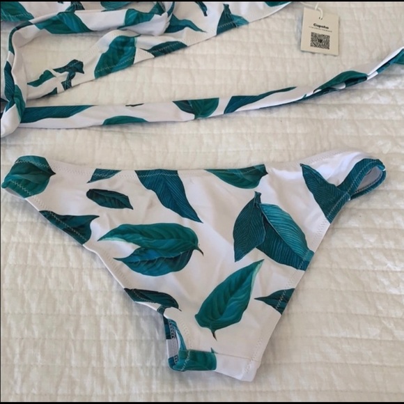 NEW Cupshe Leaf Print Bikini - Picture 8 of 16